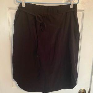 T by Talbots black tie waist skirt- L